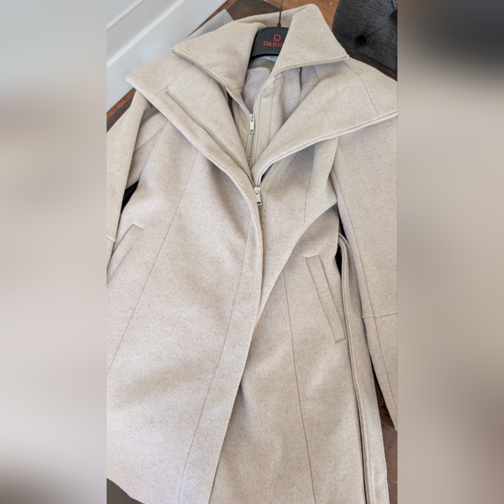 Elegant Cream Women's Coat